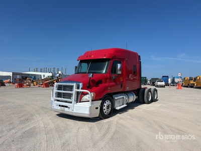 2015 Freightliner Cascadia 113 6x4 T/A Sleeper Truck Tractor