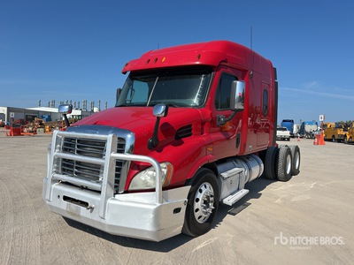 2015 Freightliner Cascadia 113 6x4 T/A Sleeper Truck Tractor