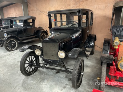 1924 Ford Model T 4-door Sedan Classic Car