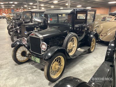 1927 Ford Model T 2-door Sedan Automóvil Clásico
