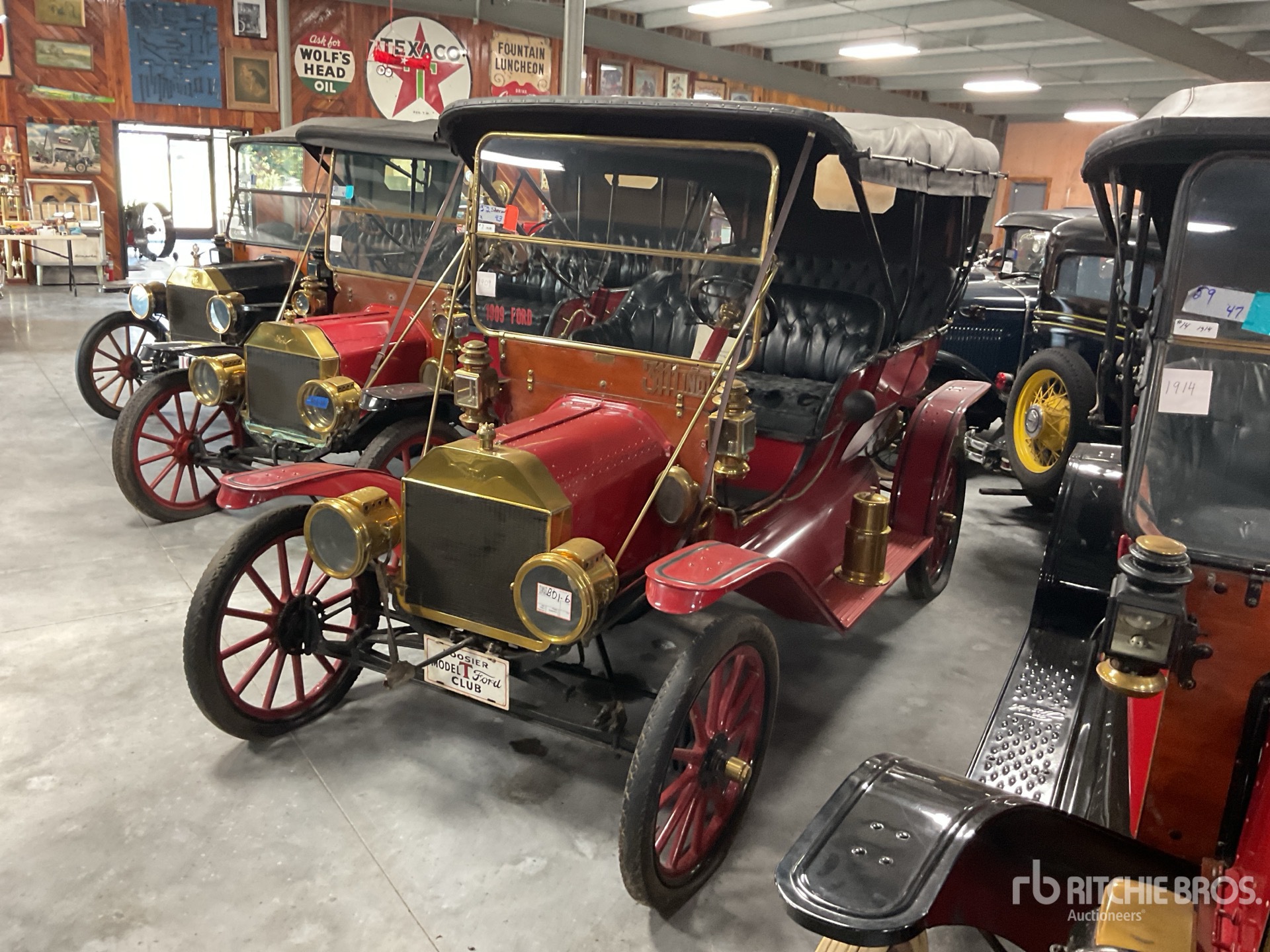 1909 Ford Model T Touring Classic Car