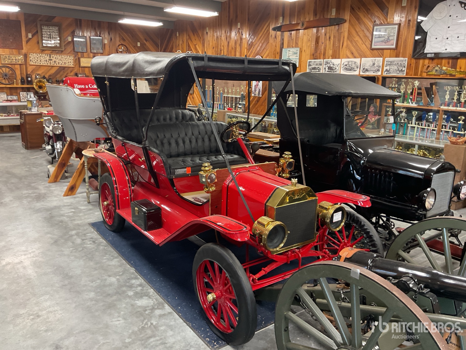1909 Ford Model T Touring Classic Car
