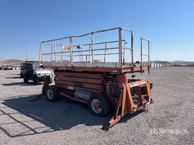 Snorkel SL-A35 Gasoline Podnośnik nożycowy (Inoperable)