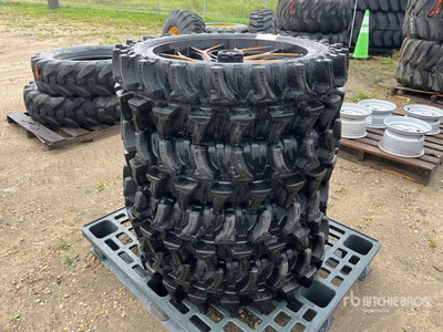 Quantity of (4) 35X9.5-24 Opony - Fits Side by Side