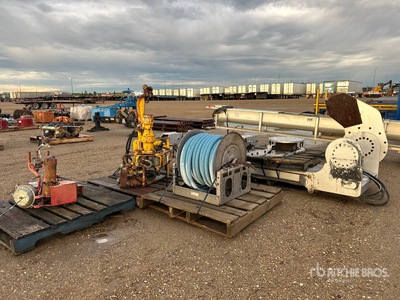 Quantity of Pipe Handling Equipment Varios. Industrial