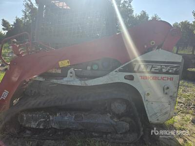 2021 Takeuchi TL12V2-CR を見 Compact Track Loader