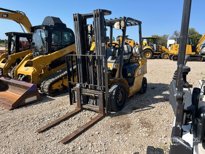 2017 Cat GP25N Pneumatic Tire Carrelli Elevatori