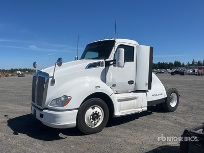 2014 Kenworth T680 4x2 S/A Day Cab Truck Tractor