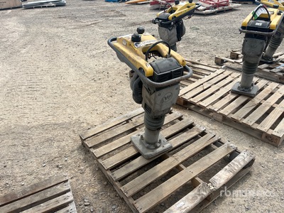 Wacker Neuson BS50-2 Aggregate Hopper