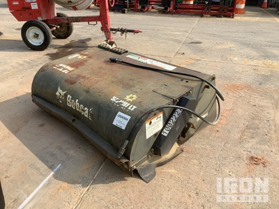 2017 Bobcat 6707144 61 in Skid Steer Sweeper