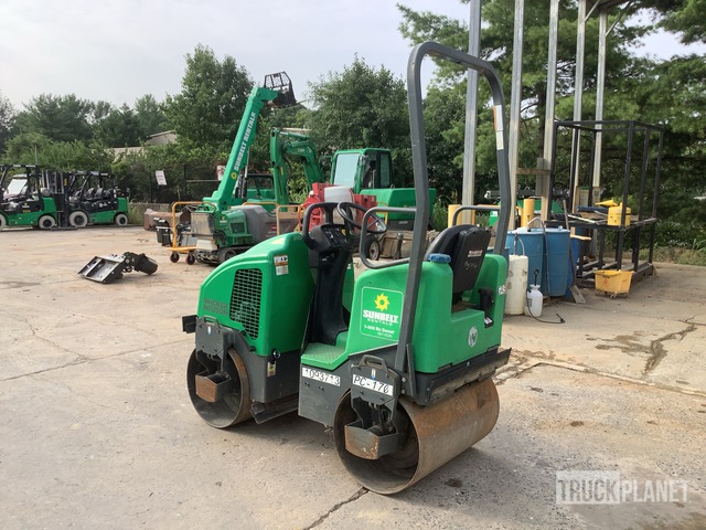 COMPACTADOR 2017 WACKER NEUSON RD12A