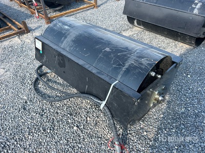2025 Future FT-VR39 39 in Mini Skid Steer Vibratory Roller (Unused)