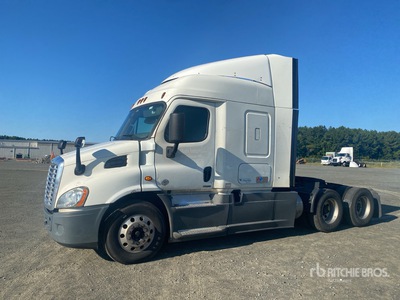 2018 Freightliner Cascadia 113 6x4 T/A Sleeper Truck Tractor