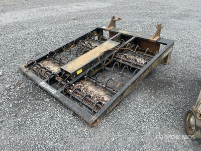 Farm Hand H174A 74 in Bale Accumulator Attachment Attrezzatura per rotopresse e fienagione
