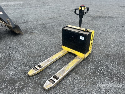 2000 Hyster W40XT 4000 lb Electric Transpallet