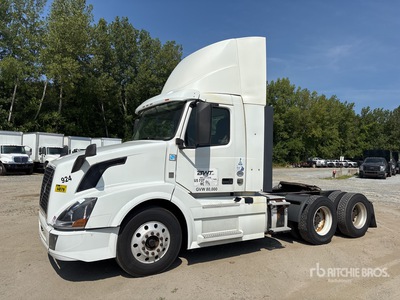 2016 Volvo VNL 6x4 T/A Day Cab Truck Tractor