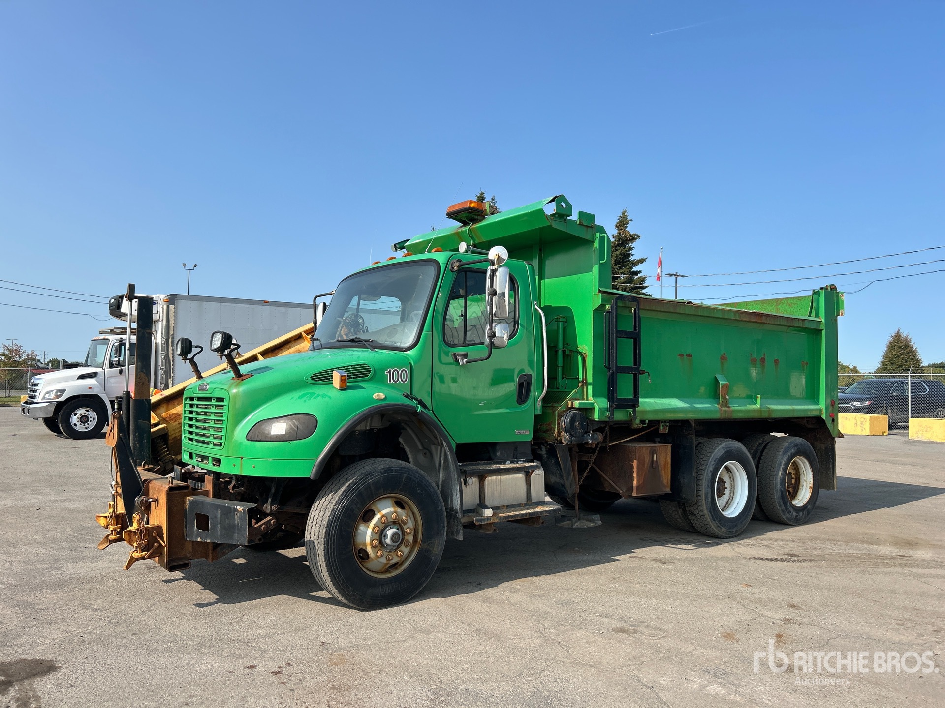 2004 Freightliner M2106 6x4 Pług śnieżny