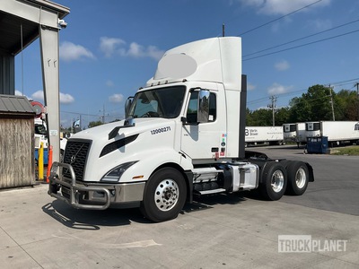 2020 Volvo VNL 6x4 T/A Day Cab Truck Tractor