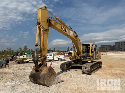 John Deere 200LC Koparka gąsienicowa
