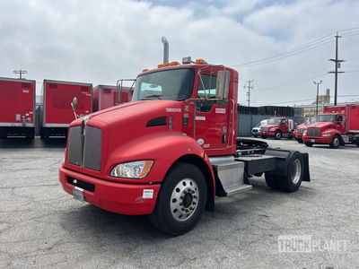 2012 Kenworth T370 Hybrid 4x2 S/A Day Cab Truck Tractor