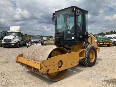 2012 Cat CS44 جهاز ضاغط  الأسطوانة الناعمة
