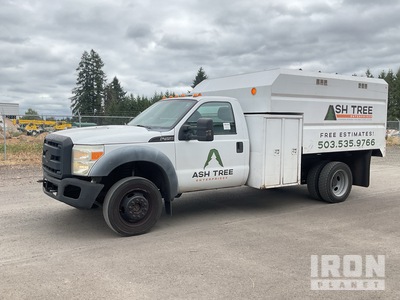 2011 Ford F-450 XL XL 4x4 Camión con desmenuzadora