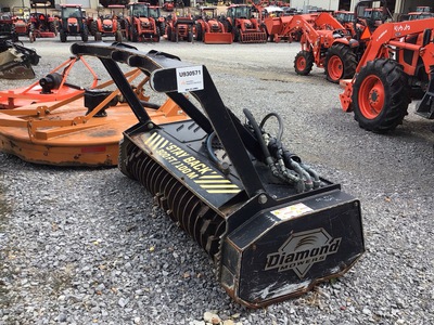 Diamond Mowers FDS072-C 72 in スキッドステア マルチャー