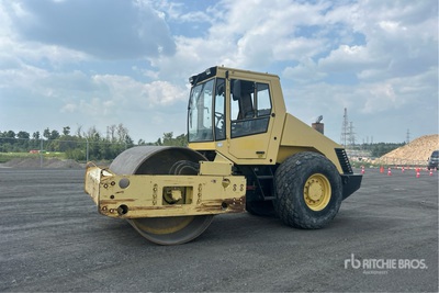 2000 Bomag 213D-3 Smooth Drum Compactor