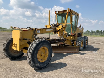 1985 Champion 740 ممهدات الأرض الآلية