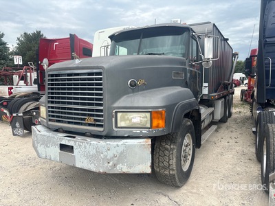 1999 Mack CL713 6x4 Cab and Chassis (Inoperable)
