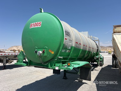 2012 Acro 8400 gal T/A Tanker Trailer