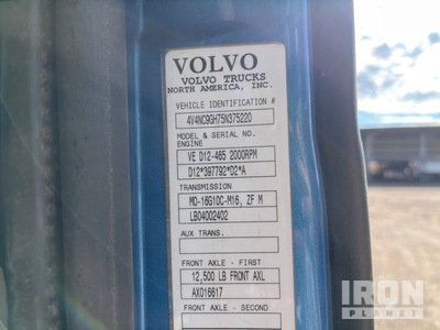 2005 Volvo VNL 6x4 T/A Sleeper Truck Tractor