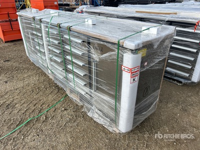 10FT-18D-2B-01B 10 ft 18-Drawer Werkbank (Unused)