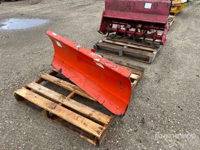 Kubota BX2760A 48 in Blade Attachment