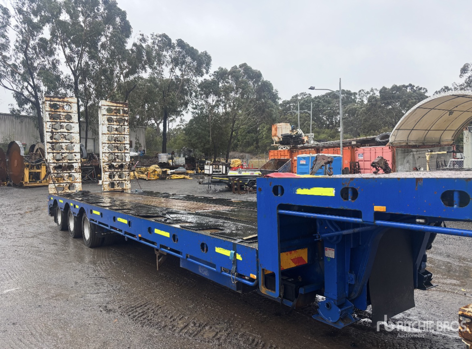2021 Freightrans Tri/A Hydraulic Deck Widening Step Deck Trailer