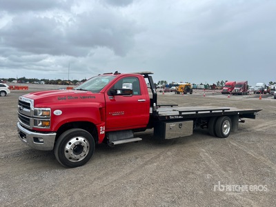 2020 Chevrolet Silverado 5500HD 4x2 Rollback Truck