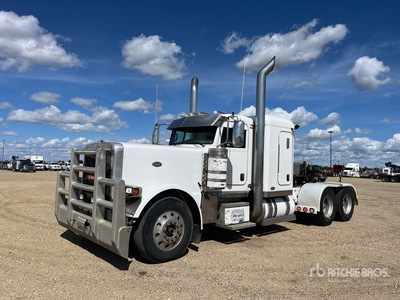 2011 Peterbilt 389 6x4 T/A Slaapcabine Trekker