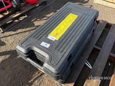 Quantity of (2) Multiquip 10 t Body Repair Kit Divers - Outils à main (Unused)