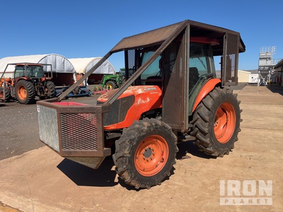 2014 Kubota M7040THQ 4WD Tractor Agrícola