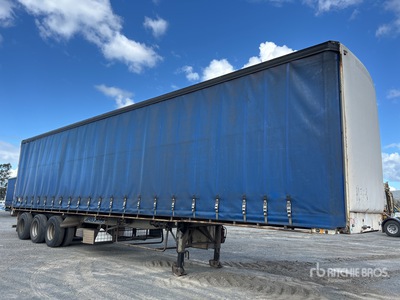 2001 MaxiTrans 13.3 m Tri/A Curtain Side Trailer