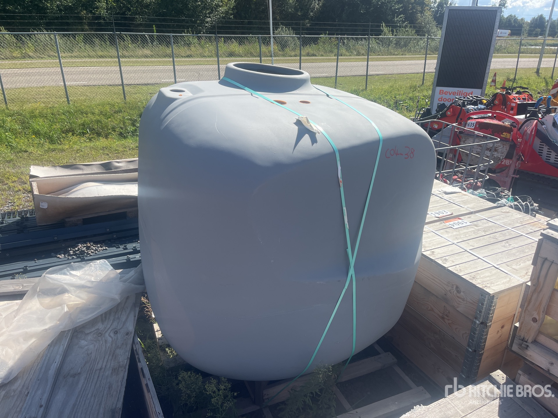 CNH #47937654 Tank (Unused)