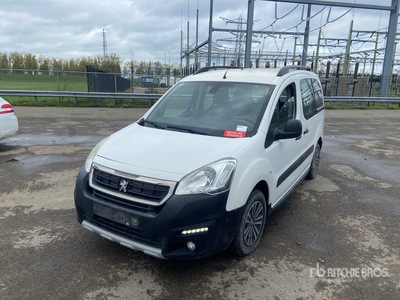 2017 Peugeot Partner Furgoneta caja cerrada