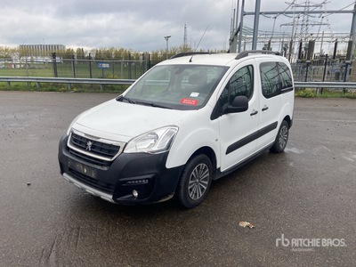 2017 Peugeot Partner バントラック