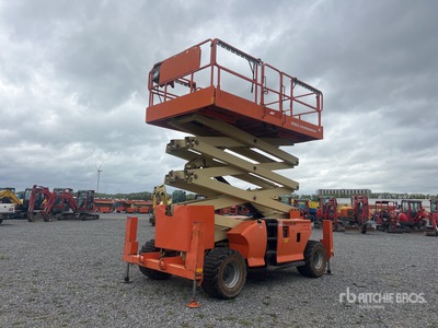 2009 JLG 4394RT 4x4 Diesel シザーリフト