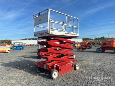 2000 JLG 2658-E3 Electric Scissor Lift