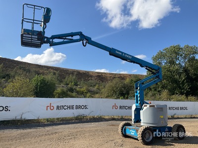 2011 Genie Z34/22 4WD Diesel Articulating Boom Lift