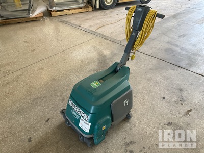 2018 Tennant T1 Walk-Behind Electric Scheuersaugmaschine