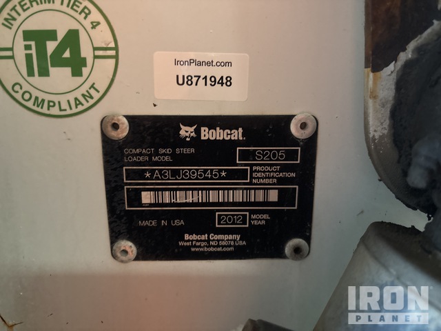 MINI CARGADOR SOBRE RUEDAS 2012 BOBCAT LOADER