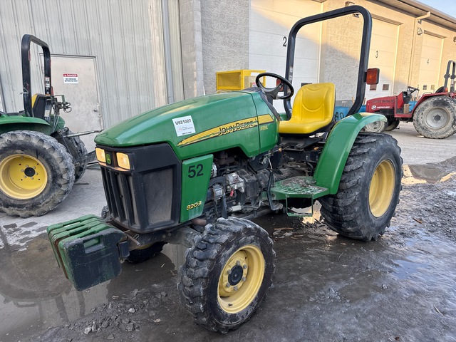 2006 John Deere 3203 4WD Utility Tractor
