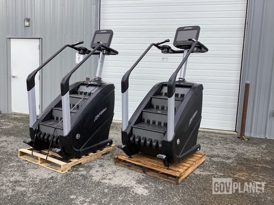 (2) Life Fitness 95P Powermill Climbers